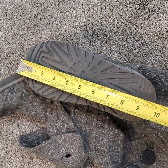 Ugg Australia Women Sweater Cardi 3 buttons Boots shoes sz 5 - Picture 9 of 9